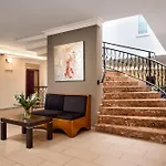 Готель Kaila 4*